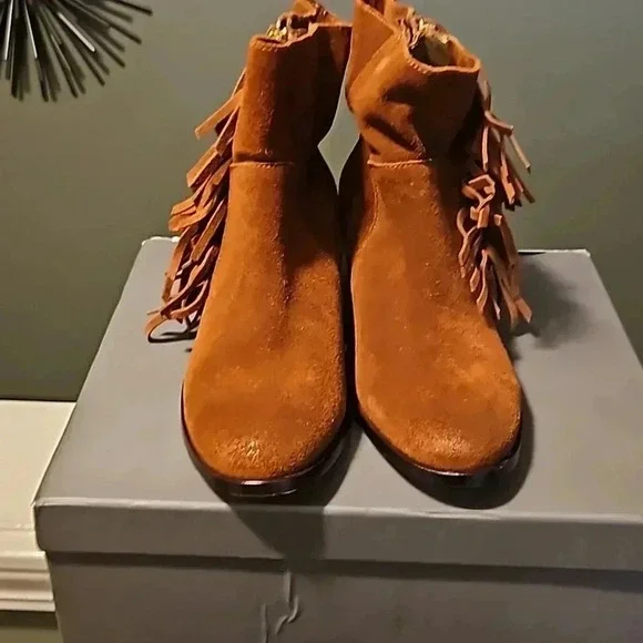 CYNTHIA VINCENT BOOTIES - Picture 2 of 7